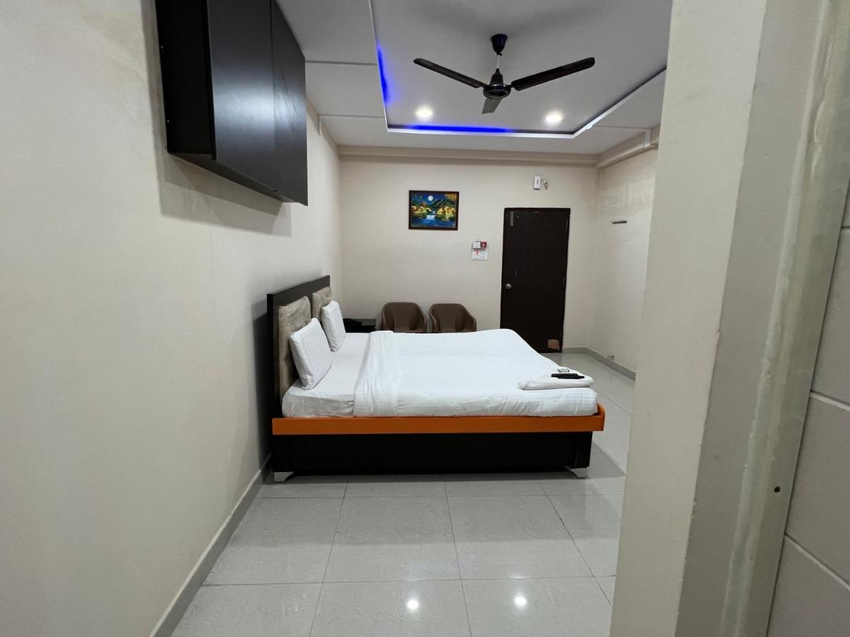 فندق شمس أبادفي  5 Star Grand المظهر الخارجي الصورة