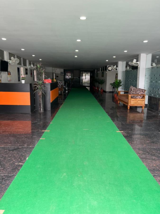 فندق شمس أبادفي  5 Star Grand المظهر الخارجي الصورة