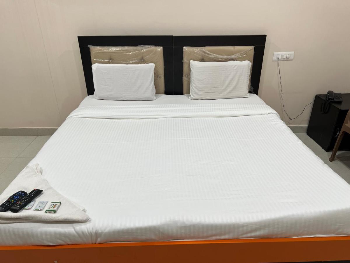 فندق شمس أبادفي  5 Star Grand المظهر الخارجي الصورة
