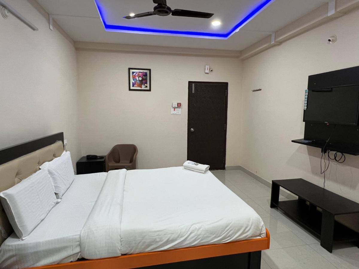 فندق شمس أبادفي  5 Star Grand المظهر الخارجي الصورة